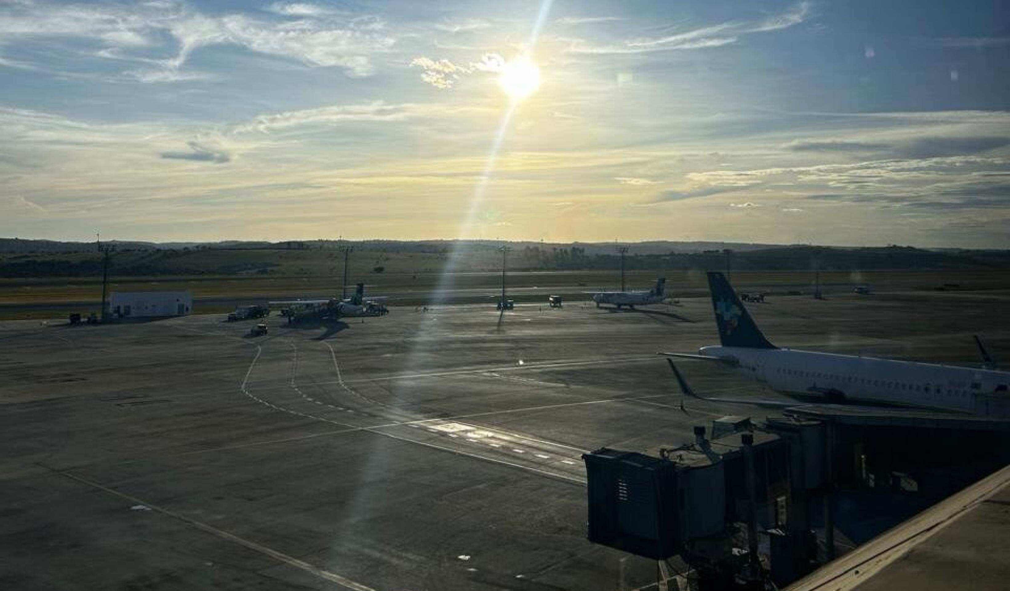 Carnaval deve movimentar 6,64 milhões de passageiros nos principais aeroportos e rodoviárias do país - (crédito: Uai Turismo) Carnaval deve movimentar 6,64 milhões de passageiros nos principais aeroportos e rodoviárias do país - (crédito: Uai Turismo)