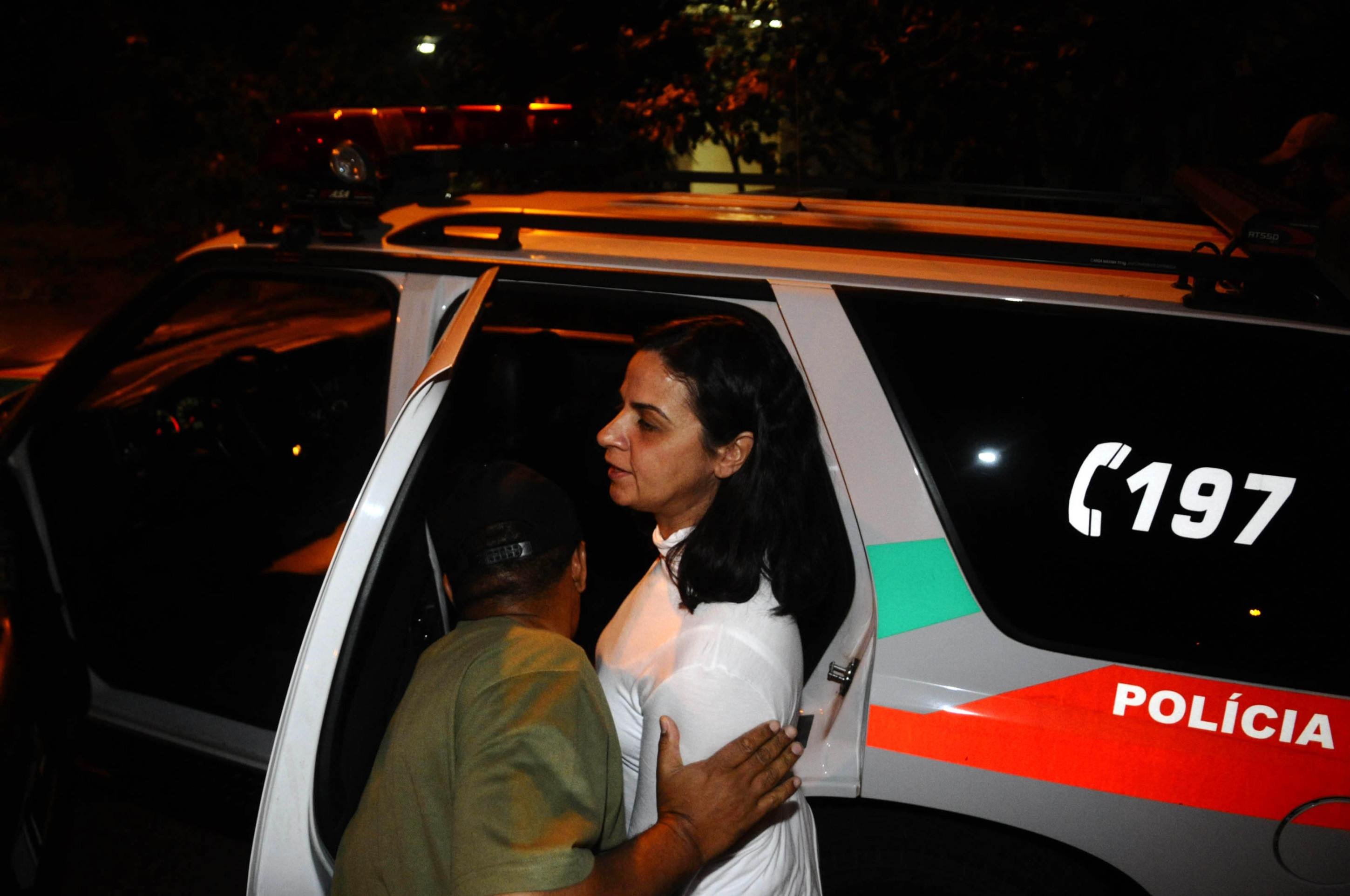 Cerca de um ano após as mortes, em 2010, a filha do casal, Adriana Villela, e o ex-porteiro do prédio onde ocorreram os assassinatos, Leonardo Campos Alves, que chegou a assumir o crime, foram presos