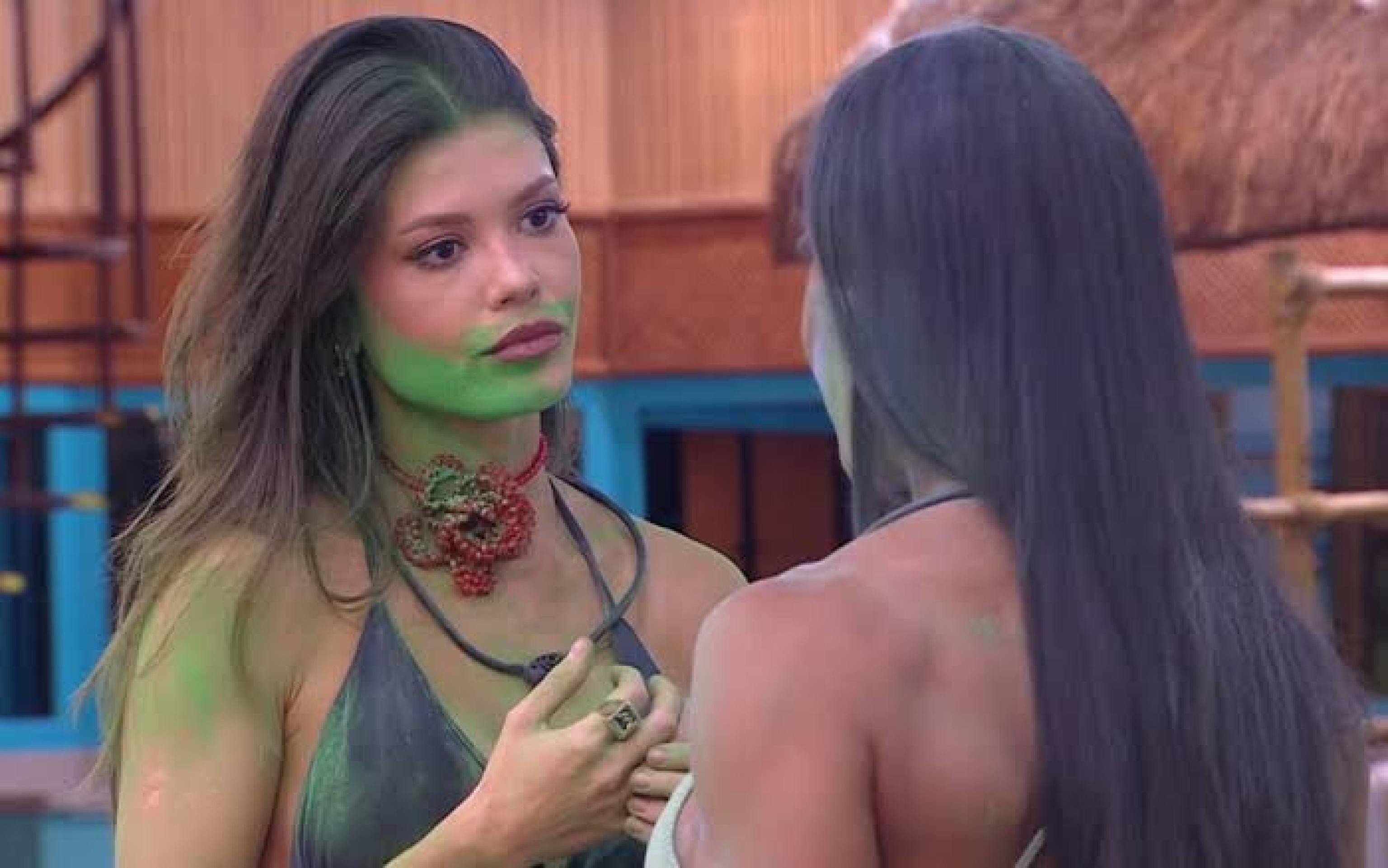 BBB25: Gracyanne chama Vitória Strada de 'sonsa' nas entrelinhas