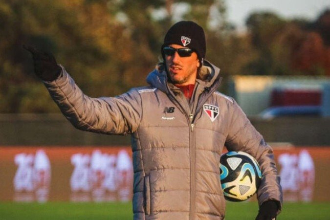 Zubeldía tem aproveitamento ruim em clássicos - (crédito: Foto: Rubens Chiri/Saopaulofc.net) Zubeldía tem aproveitamento ruim em clássicos - (crédito: Foto: Rubens Chiri/Saopaulofc.net)