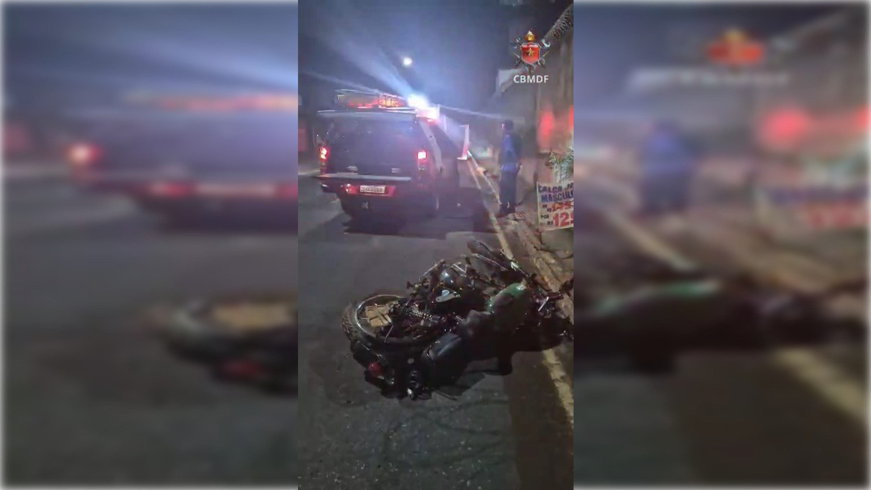 Motociclista fica gravemente ferido em acidente no Jardim Botânico
