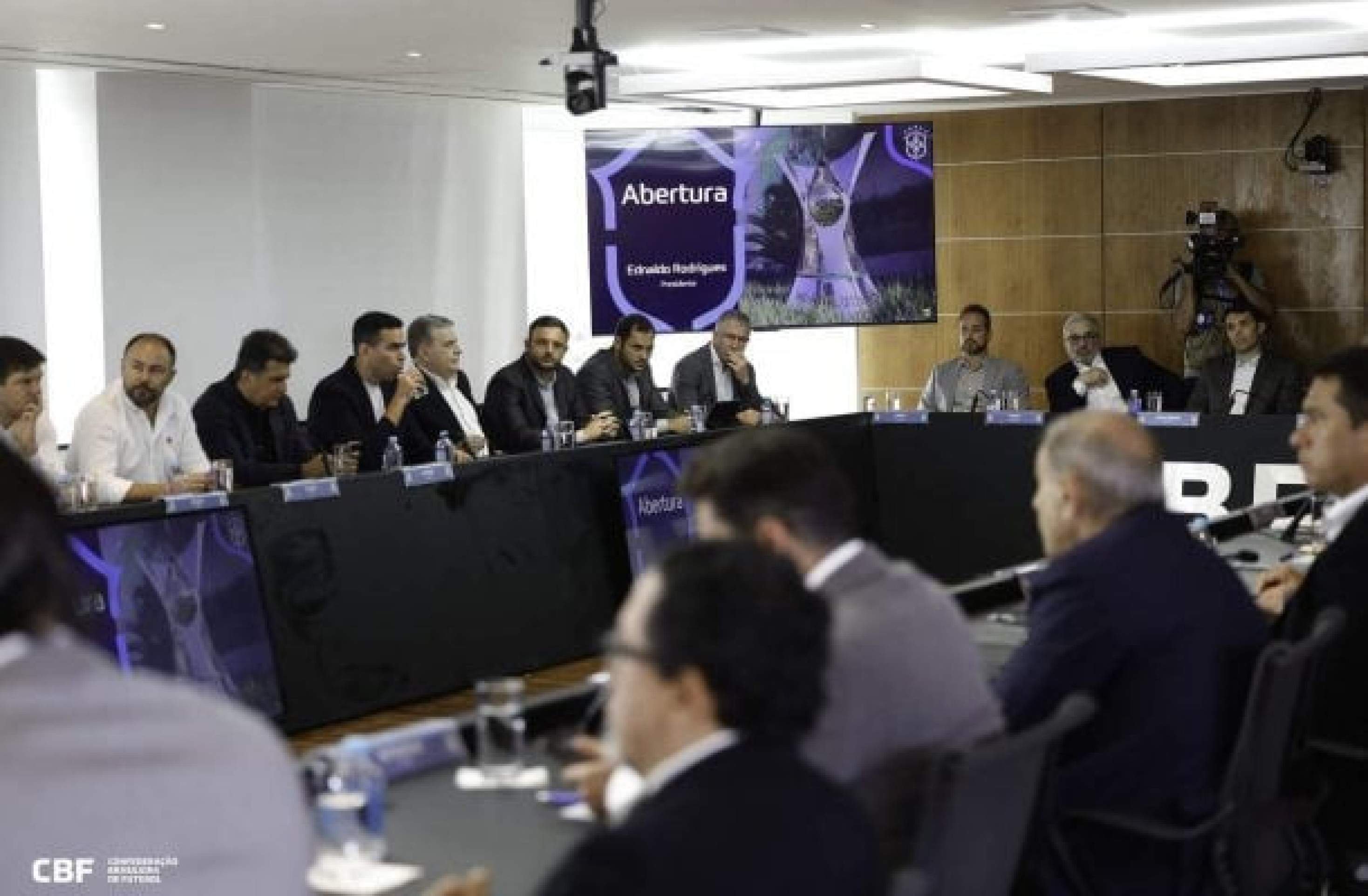 Clubes debatem redução de rebaixados e estrangeiros para Brasileirão