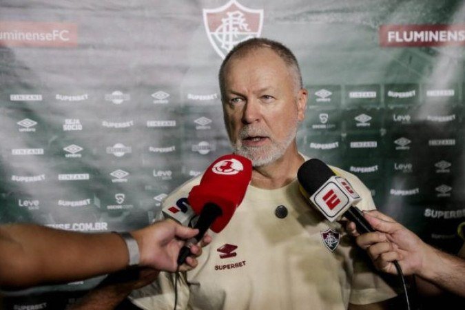 Mano rebateu provocações de Luiz Araújo, do Flamengo - (crédito: FOTO: LUCAS MERÇON / FLUMINENSE ) Mano rebateu provocações de Luiz Araújo, do Flamengo - (crédito: FOTO: LUCAS MERÇON / FLUMINENSE )