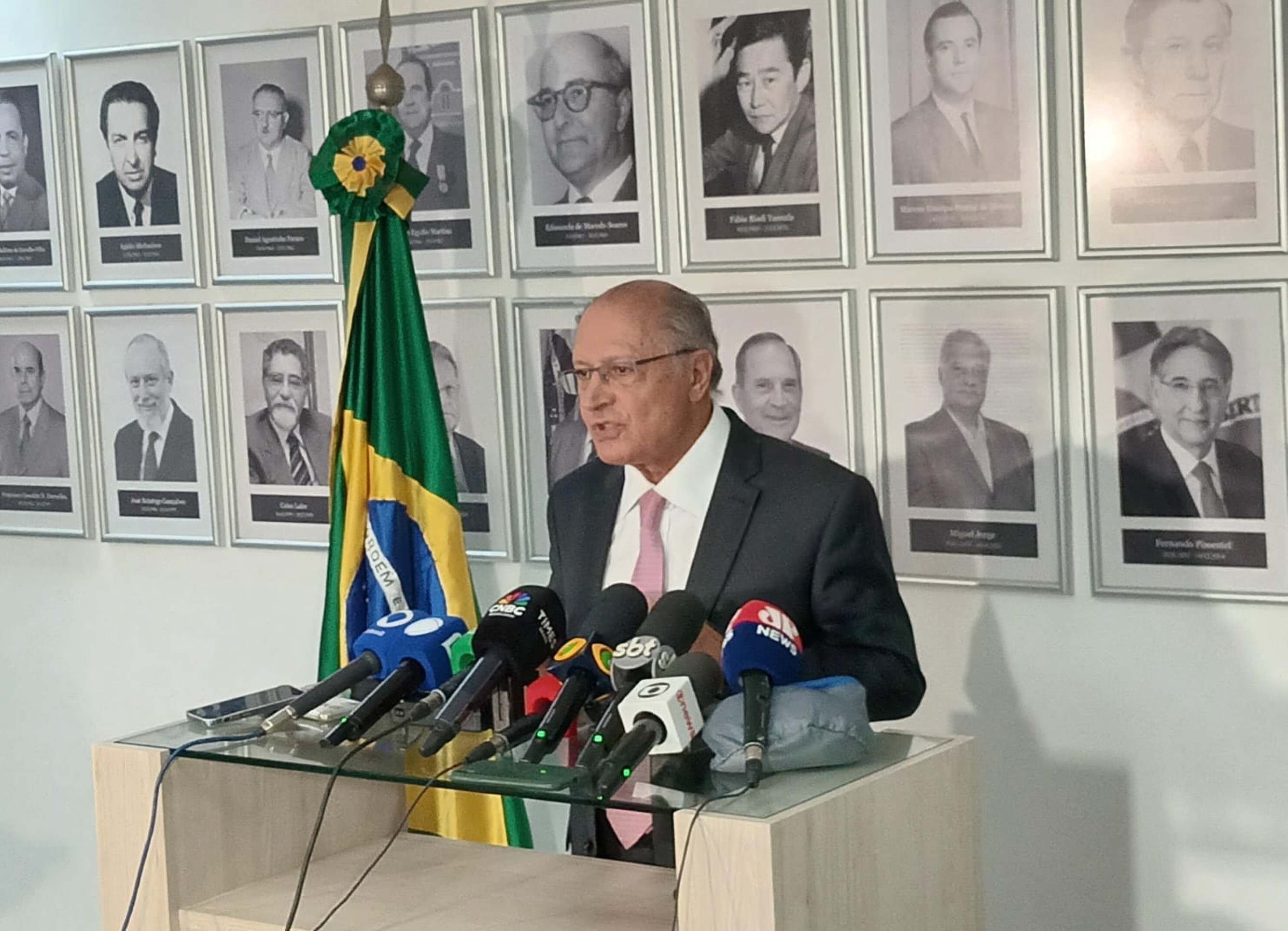 Câmara de comércio aprova isenção de imposto de importação para 11 produtos