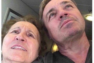 Mãe de Gugu Liberato é internada às pressas em São Paulo
