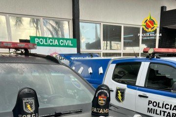 Com o membro do Comboio do Cão foram encontradas porções de cocaína e maconha, além de um documento de identidade falso -  (crédito: Divulgação/PMDF)