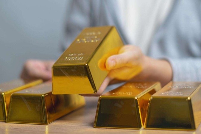 O preço do ouro atingiu a marca de US$ 3.000 (R$ 17.000) por onça (31 gramas) pela primeira vez na história - (crédito: Getty Images) O preço do ouro atingiu a marca de US$ 3.000 (R$ 17.000) por onça (31 gramas) pela primeira vez na história - (crédito: Getty Images)