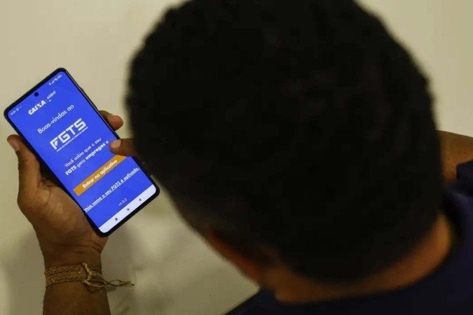 Uso do FGTS como garantia pode comprometer a segurança previdenciária dos trabalhadores no futuro - (crédito: Joédson Alves/Agência Brasil) Uso do FGTS como garantia pode comprometer a segurança previdenciária dos trabalhadores no futuro - (crédito: Joédson Alves/Agência Brasil)