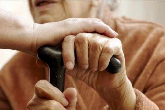 Por ser rica em fósforo e magnésio, minerais importantes para a formação e fortalecimento dos ossos, a aveia ajuda na prevenção de situações como osteoporose e fraturas. -  (crédito: - Arquivo/Secretaria de Saúde do Distrito Federal)