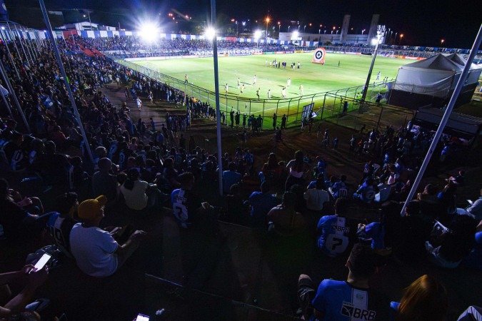 Estádio Juscelino Kubitscheck virou hábito de quem tem prazer de estar onde a Coruja (mascote) dorme - (crédito: Uéslei Costa/CapitalSAF) Estádio Juscelino Kubitscheck virou hábito de quem tem prazer de estar onde a Coruja (mascote) dorme - (crédito: Uéslei Costa/CapitalSAF)