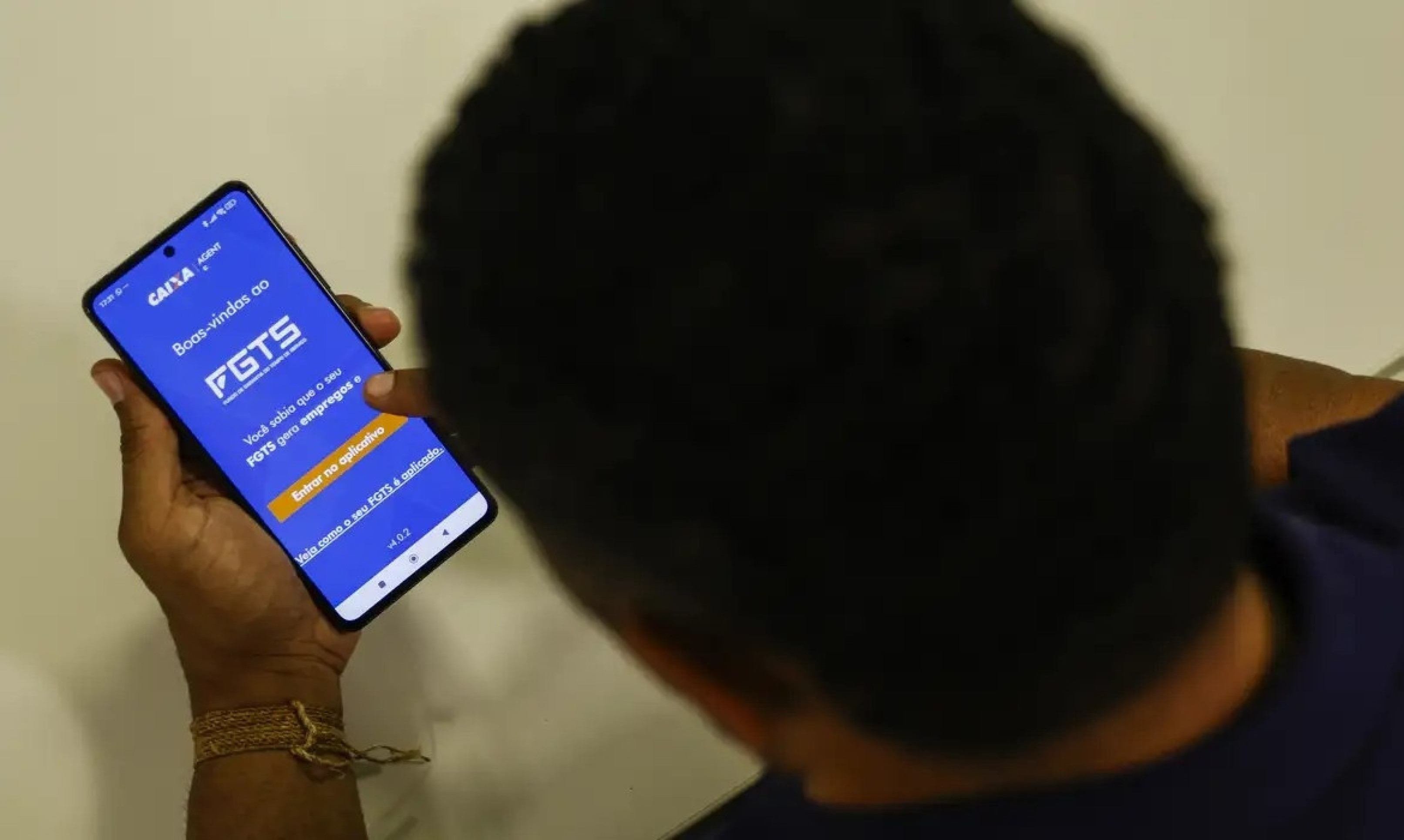 Crédito consignado privado exige cautela, alertam especialistas