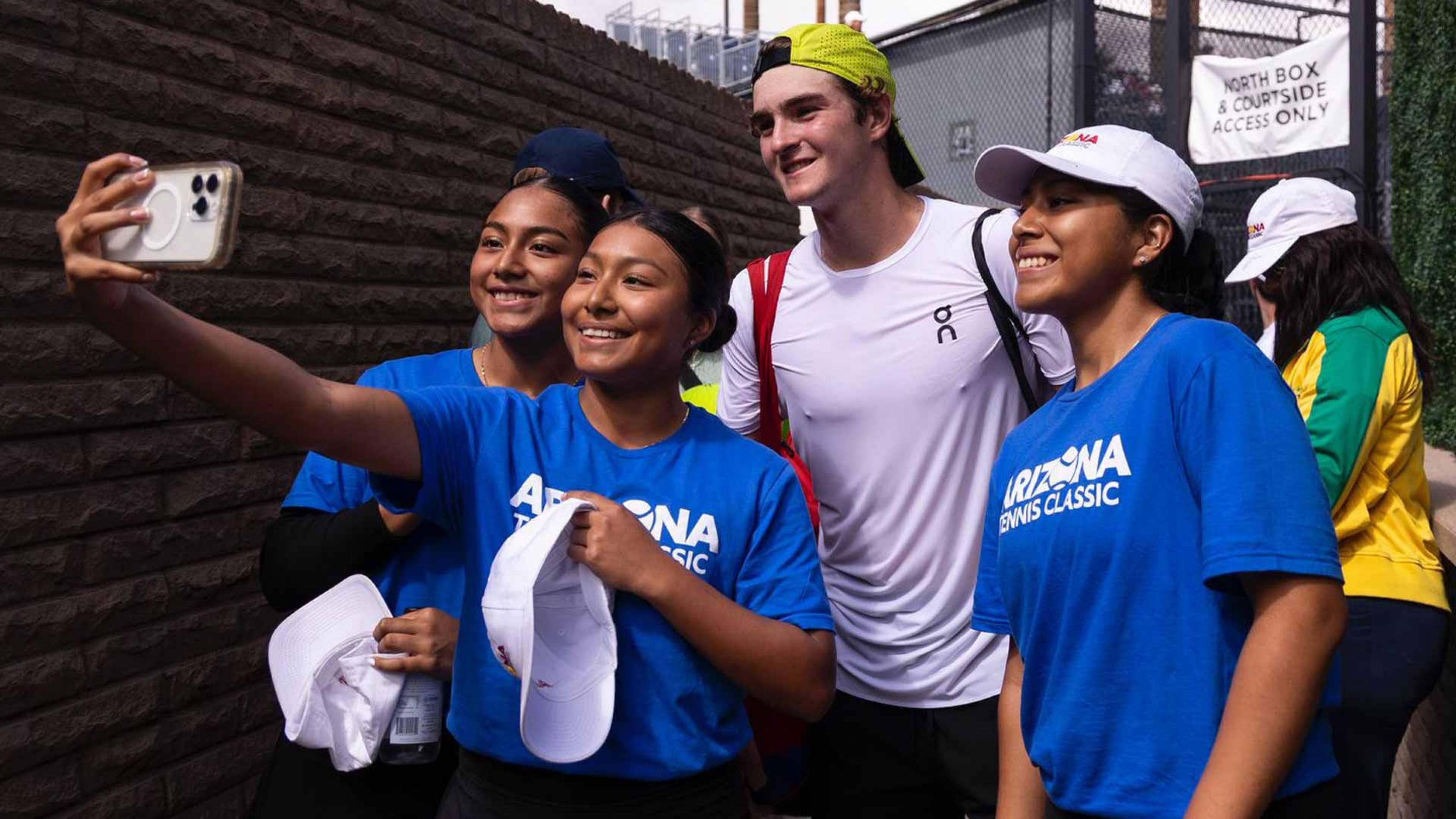 João Fonseca vence alemão Struff e vai às quartas de final em Phoenix