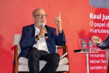 Raul Jungmann, ex-ministro da Defesa e ex-ministro da Justiça e Segurança Pública, no evento 'Democracia 40 anos: Conquistas, dívidas e desafios' -  (crédito: Mari Camos/CB/D.A. Press)
