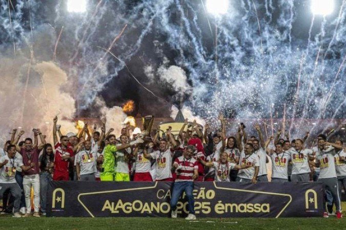 CRB é campeão alagoano pela 35ª vez -  (crédito: Foto: Francisco Cedrim /CRB)