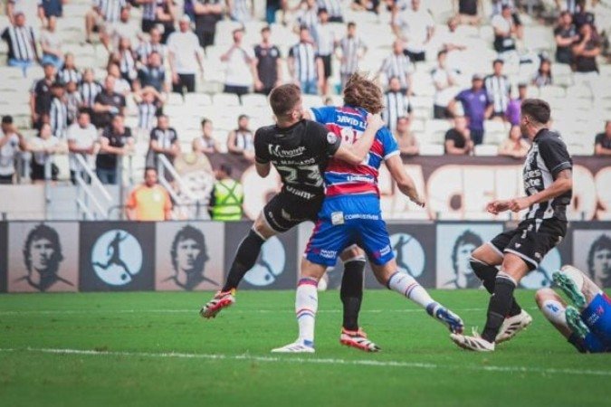 Fortaleza e Ceará fizeram jogo truncado. Mas, no fim, Alvionegros vencem e abrem vantagem na decisão do Cearense - (crédito: Foto: Mateus Lotif/FEC) Fortaleza e Ceará fizeram jogo truncado. Mas, no fim, Alvionegros vencem e abrem vantagem na decisão do Cearense - (crédito: Foto: Mateus Lotif/FEC)