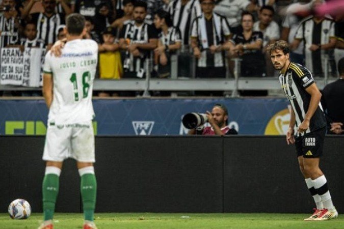 IGOR GOMES - Ficou em campo por cerca de dez minutos e não teve muito tempo para reverter o cenário. NOTA: 6,0 - Foto: Pedro Souza / Atlético