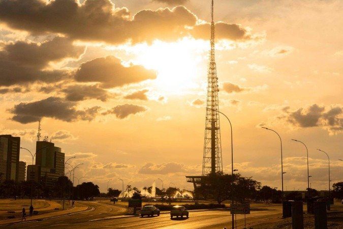 Para Brasília, o Climatempo prevê que os dias que antecedem o outono (últimos dias de verão) registrem temperaturas máximas acima de 30°C - (crédito: Mariana Campos/CB/D.A Press) Para Brasília, o Climatempo prevê que os dias que antecedem o outono (últimos dias de verão) registrem temperaturas máximas acima de 30°C - (crédito: Mariana Campos/CB/D.A Press)