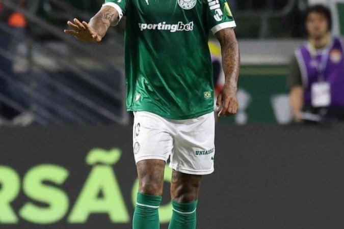 MICAEL - Estava seguro, com firmeza nas antecipações e cortes, até ceder espaço para Yuri Alberto conseguir finalizar e anotar o único gol do Dérbi. NOTA 5,5 - Foto: Cesar Greco/Palmeiras