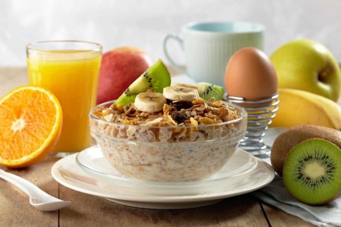 Um café da manhã equilibrado é importante para o ganho de massa muscular (Imagem: MaraZe | Shutterstock) - (crédito: EdiCase) Um café da manhã equilibrado é importante para o ganho de massa muscular (Imagem: MaraZe | Shutterstock) - (crédito: EdiCase)