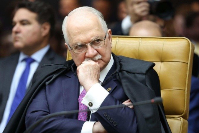 Em 2020, o ministro Edson Fachin, relator da ADPF, determinou a suspensão de operações policiais nas favelas do Rio de Janeiro durante a pandemia de Covid-19, com acompanhamento do Ministério Público - (crédito: Platobr) Em 2020, o ministro Edson Fachin, relator da ADPF, determinou a suspensão de operações policiais nas favelas do Rio de Janeiro durante a pandemia de Covid-19, com acompanhamento do Ministério Público - (crédito: Platobr)