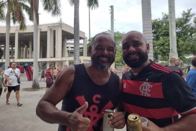 Torcedores chegaram ao Maracanã apostando em Luiz Araújo como heroi da finalíssima contra o Fluminense -  -  (crédito: Foto: Carlos Mello / Jogada 10)