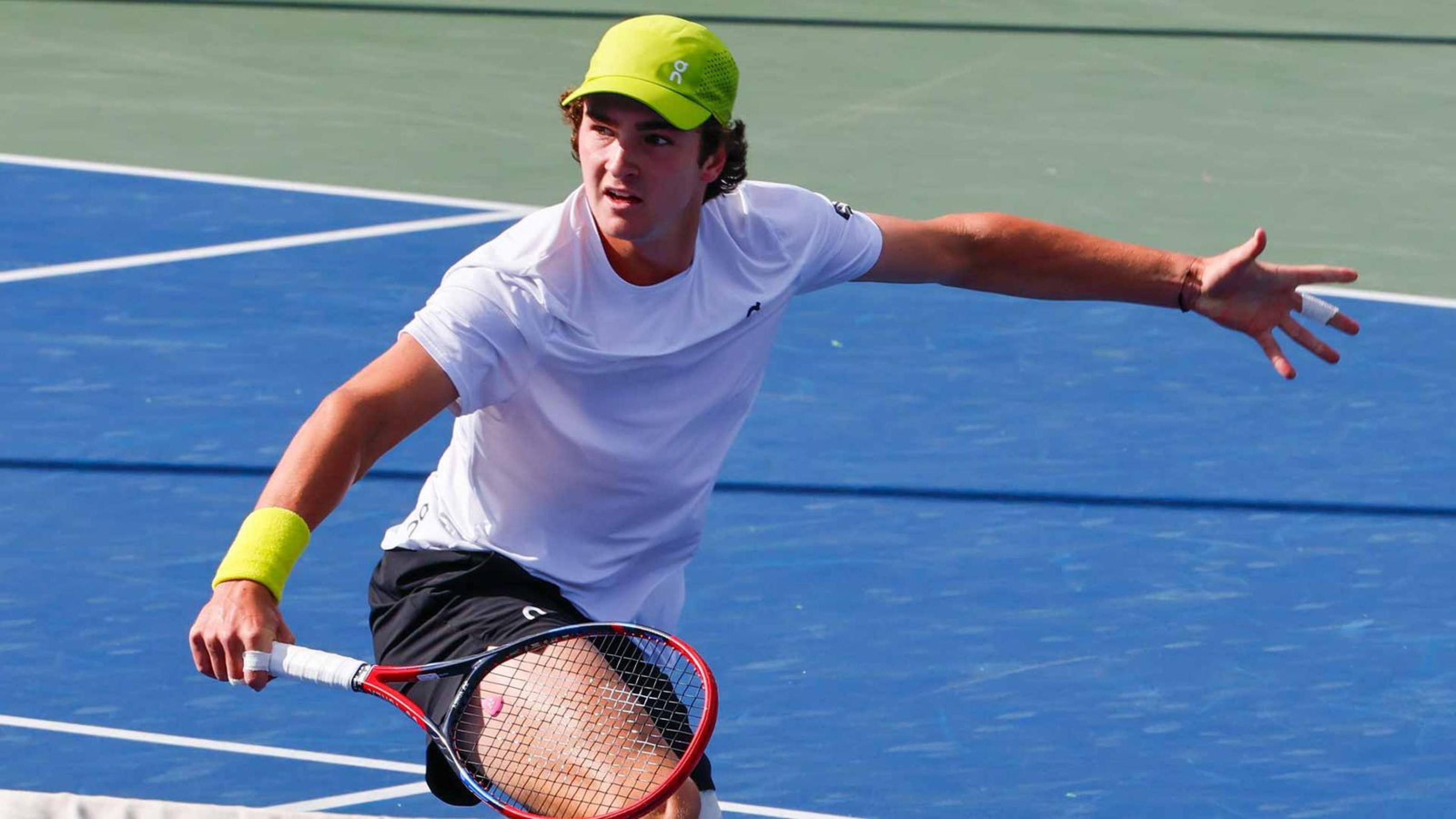 João Fonseca vence Bublik e conquista o Challenger de Phoenix, nos EUA