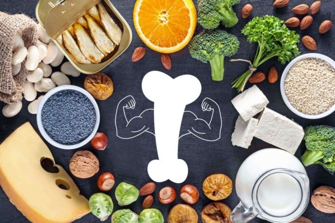Alimentação rica em cálcio ajuda no funcionamento do corpo e no emagrecimento (Imagem: Evan Lorne | Shutterstock) - (crédito: EdiCase) Alimentação rica em cálcio ajuda no funcionamento do corpo e no emagrecimento (Imagem: Evan Lorne | Shutterstock) - (crédito: EdiCase)
