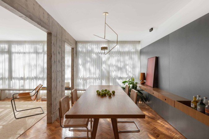 Apartamento AG, colunas aparentes 