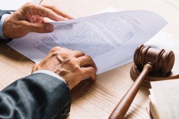O tribunal concluiu que a dispensa por justa causa foi aplicada corretamente -  (crédito: Freepik )