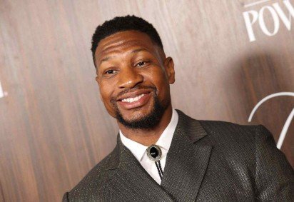 Jonathan Majors, conhecido por viver o vilão Kang, o Conquistador na Marvel -  (crédito: Michael Tran / AFP)