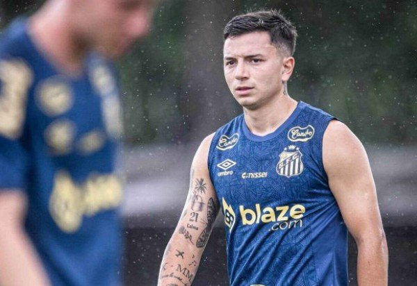Foto: Raul Baretta / Santos