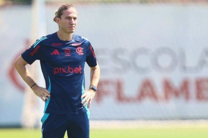 Filipe Luís acumula títulos como treinador do Flamengo e tem ótimo início de carreira -  (crédito: Foto: Gilvan de Souza/Flamengo)
