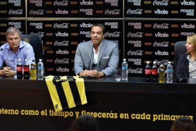 Clubes do Uruguai enviam reclamações à Conmebol contra comportamento de brasileiros e tem a concordância da federação local - (crédito: Foto: Wikimedia Commons) Clubes do Uruguai enviam reclamações à Conmebol contra comportamento de brasileiros e tem a concordância da federação local - (crédito: Foto: Wikimedia Commons)
