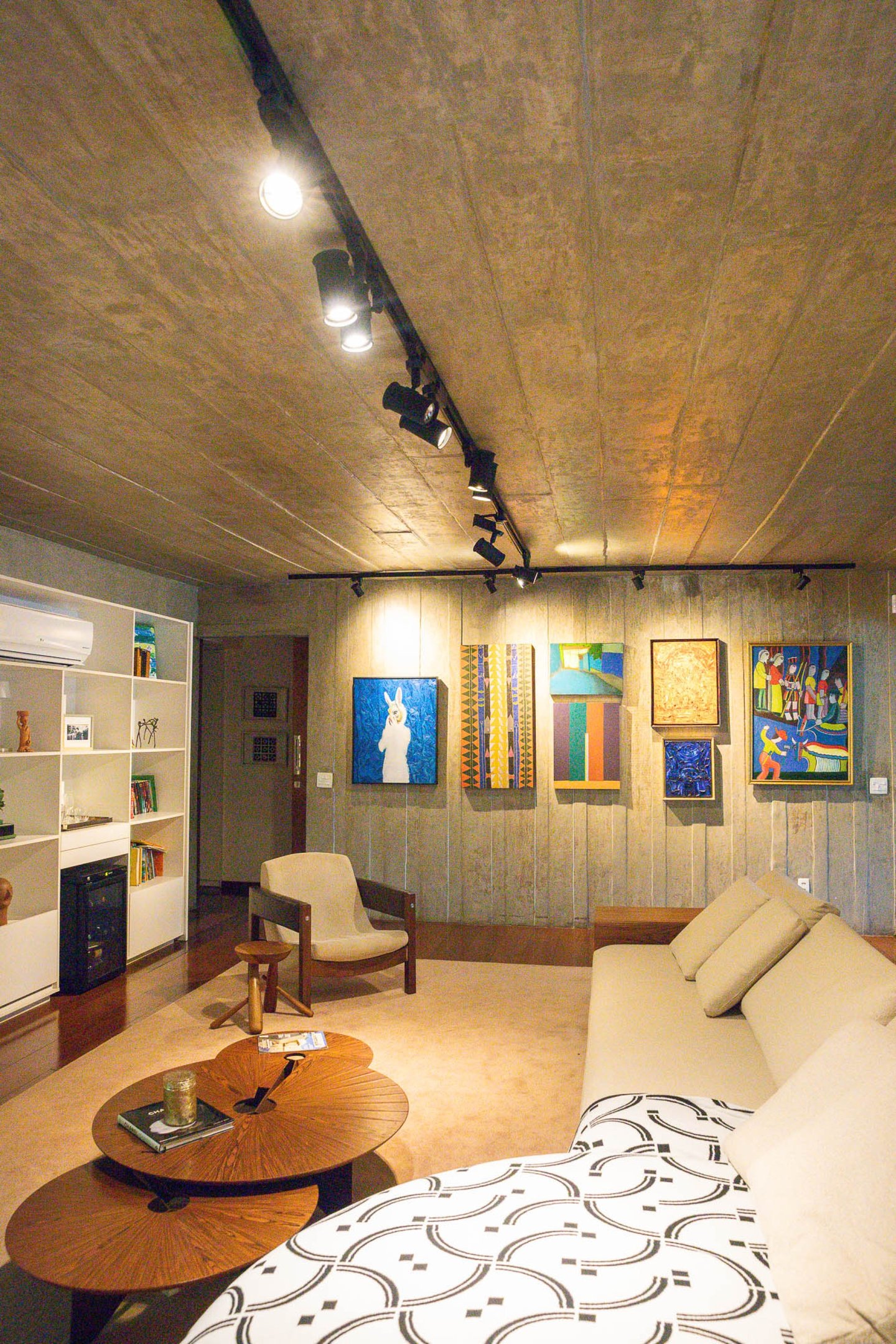 Casa brutalista no Lago Sul
