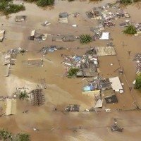 Enchentes, em 2024, deixaram cidades inteiras soterradas no Rio Grande do Sul: 2,4 milhões de pessoas foram afetadas -  (crédito: AFP)