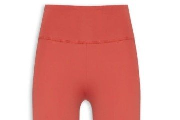 Legging vermelha Hering Sports, 
na Shop2gether (R$ 189,99)