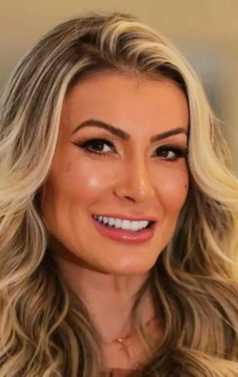 Andressa Urach posta vídeo inusitado e os fãs reagem: ‘Confunde nossas cabeças’ -  (crédito: Observatorio dos Famosos)