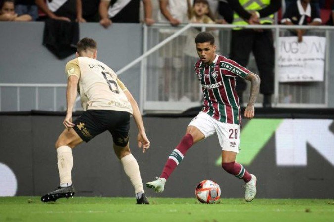 Riquelme, que encantou a torcida no início do Carioca, em ação com a camisa do Fluminense - (crédito: Foto: Marcelo Gonçalves/Fluminense) Riquelme, que encantou a torcida no início do Carioca, em ação com a camisa do Fluminense - (crédito: Foto: Marcelo Gonçalves/Fluminense)