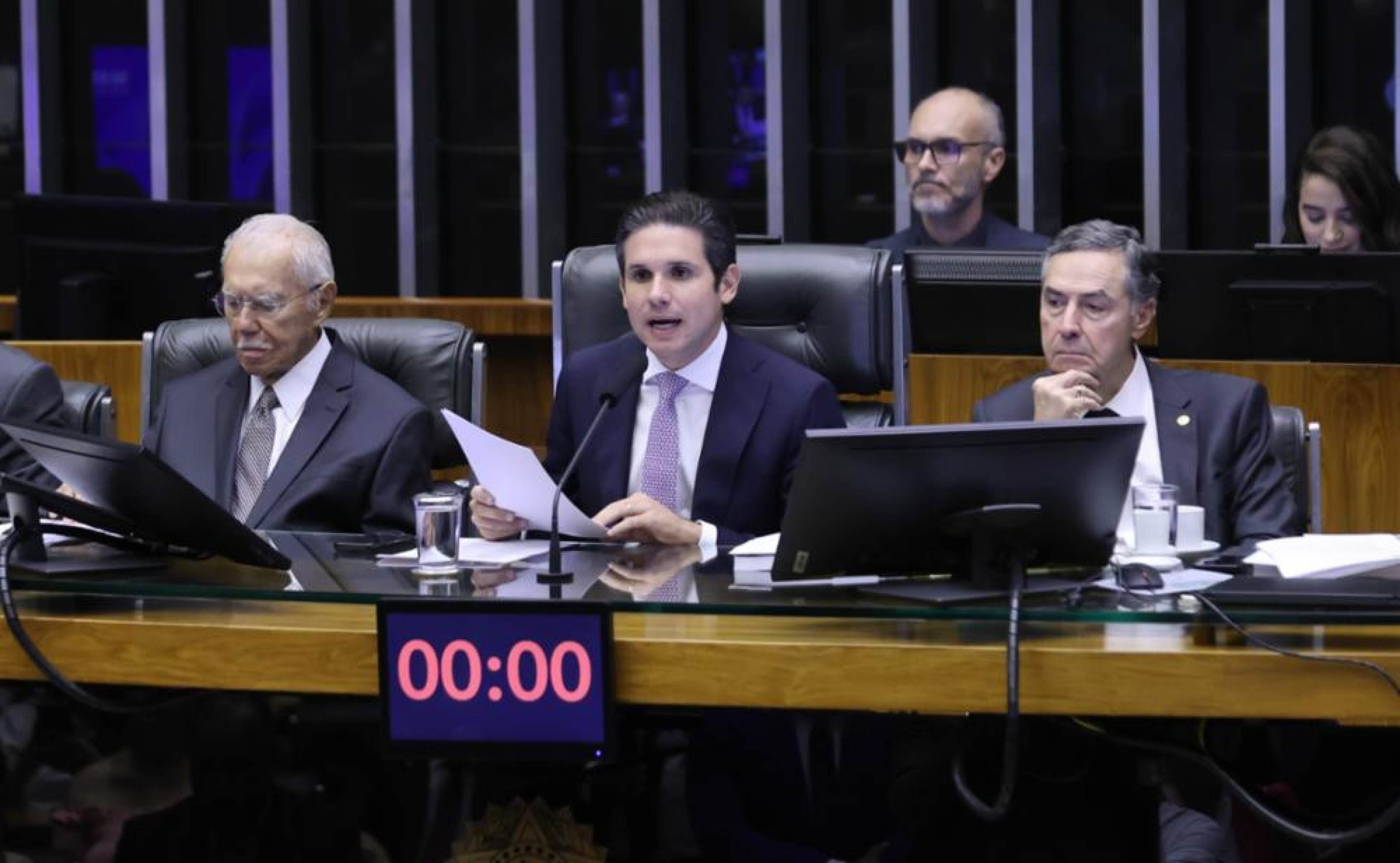 Não existe exilado político no Brasil, afirma Hugo Motta