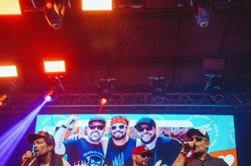Bloco Eduardo e Mônica é atração no arraial junino. -  (crédito: Divulgação)