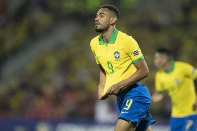 MATHEUS CUNHA - Entrou para dar mais articulação dentro do meio de campo, colocando os pontas mais no jogo e fazendo o ataque crescer. Nota: 7 - Foto: Lucas Figueiredo/CBF 
