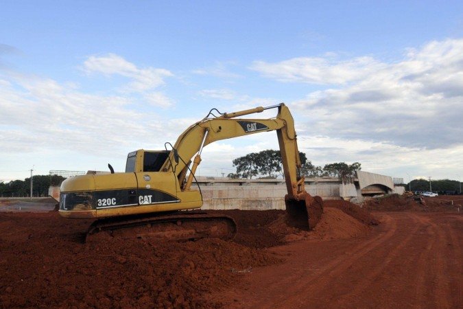  21/03/2025. Crédito: Minervino Júnior/CB/D.A Press. Brasil.  Brasilia - DF. Obras no Setor de Indústrias Gráfica.