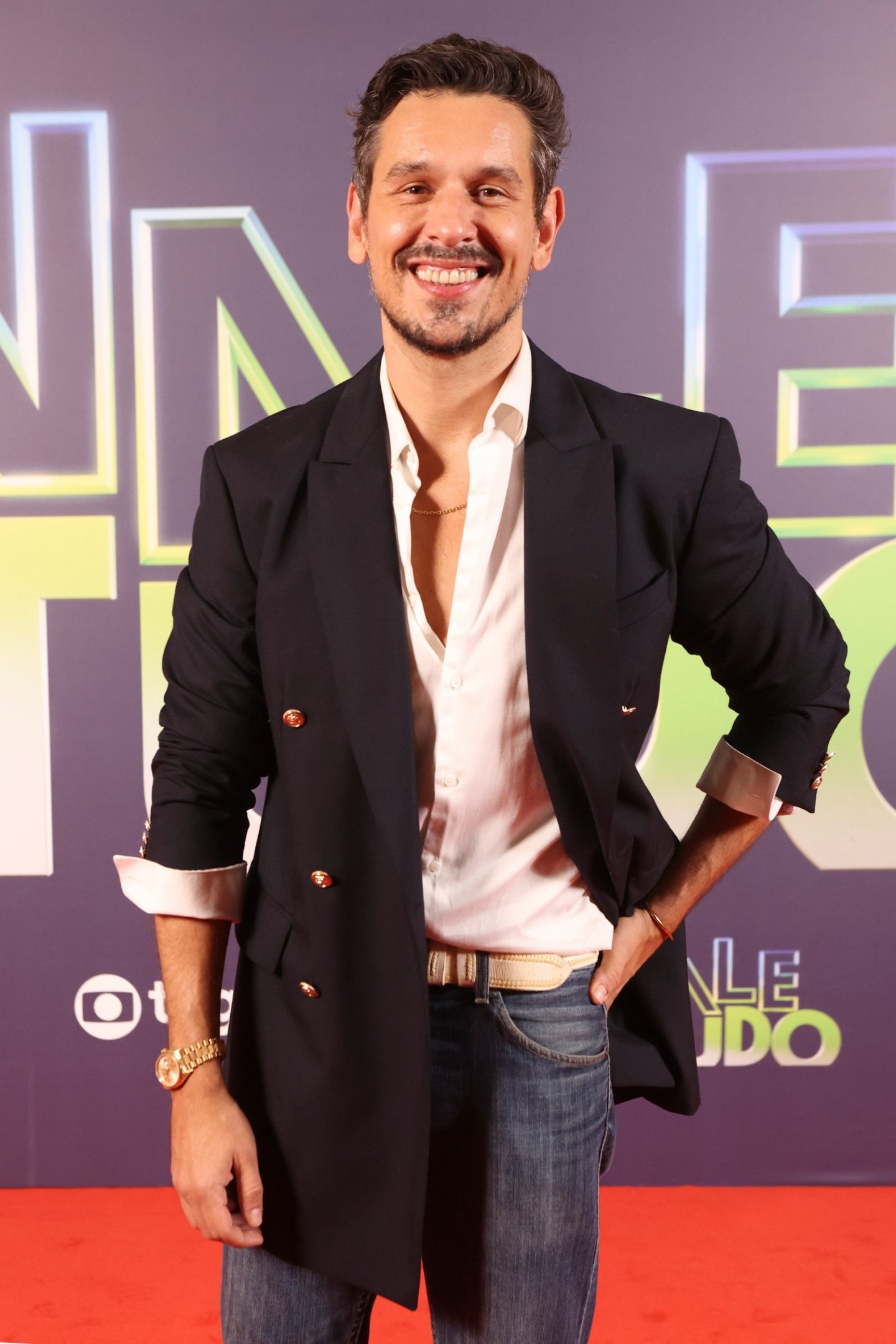 João Vicente de Castro é Renato