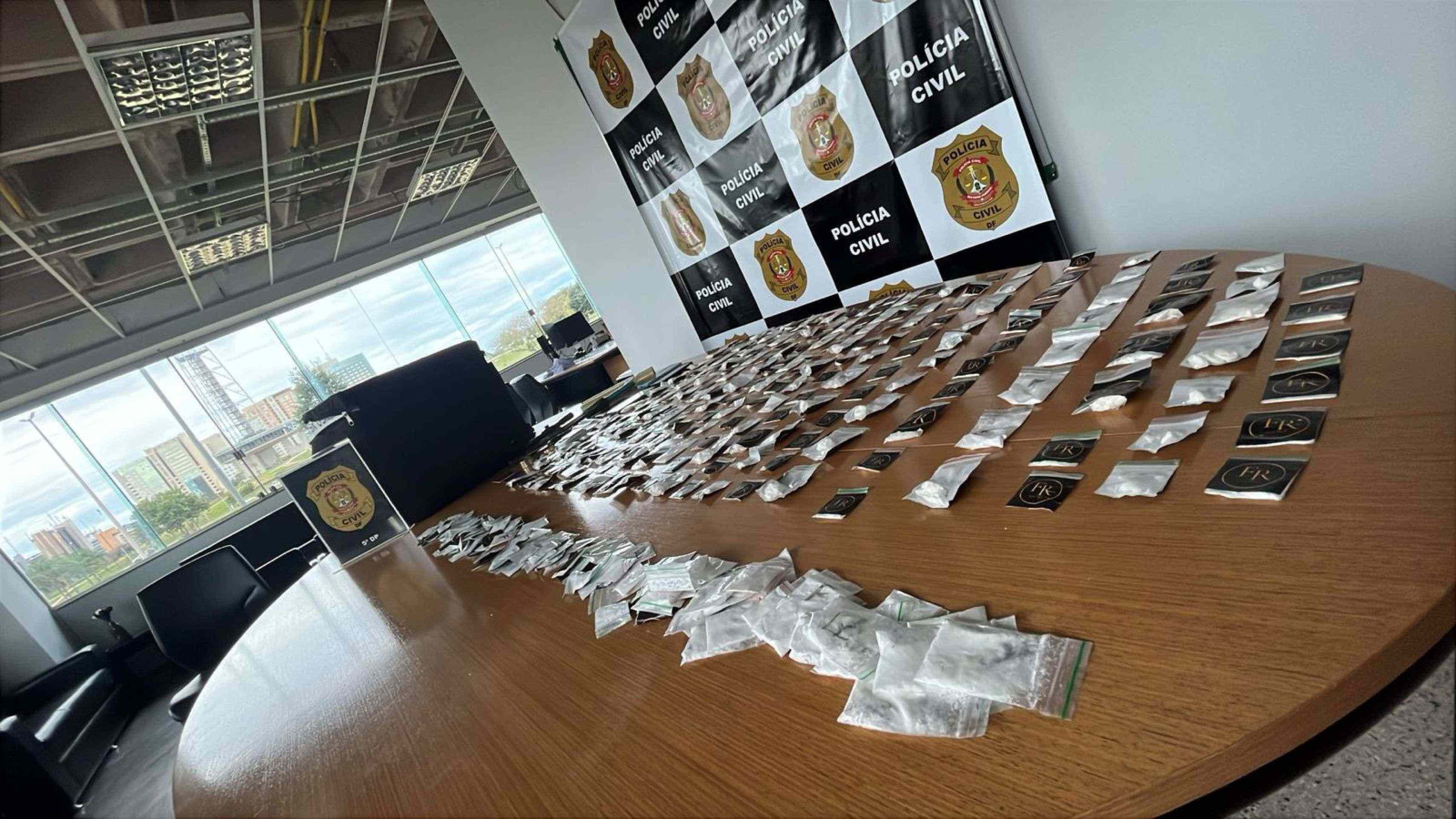 Operação desarticula esquema de tráfico de drogas para clientes de luxo