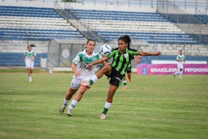 América-MG em ação pelo Campeonato Brasileiro Feminino  -  (crédito: Foto: Nathan Bizotto/EC Juventude)