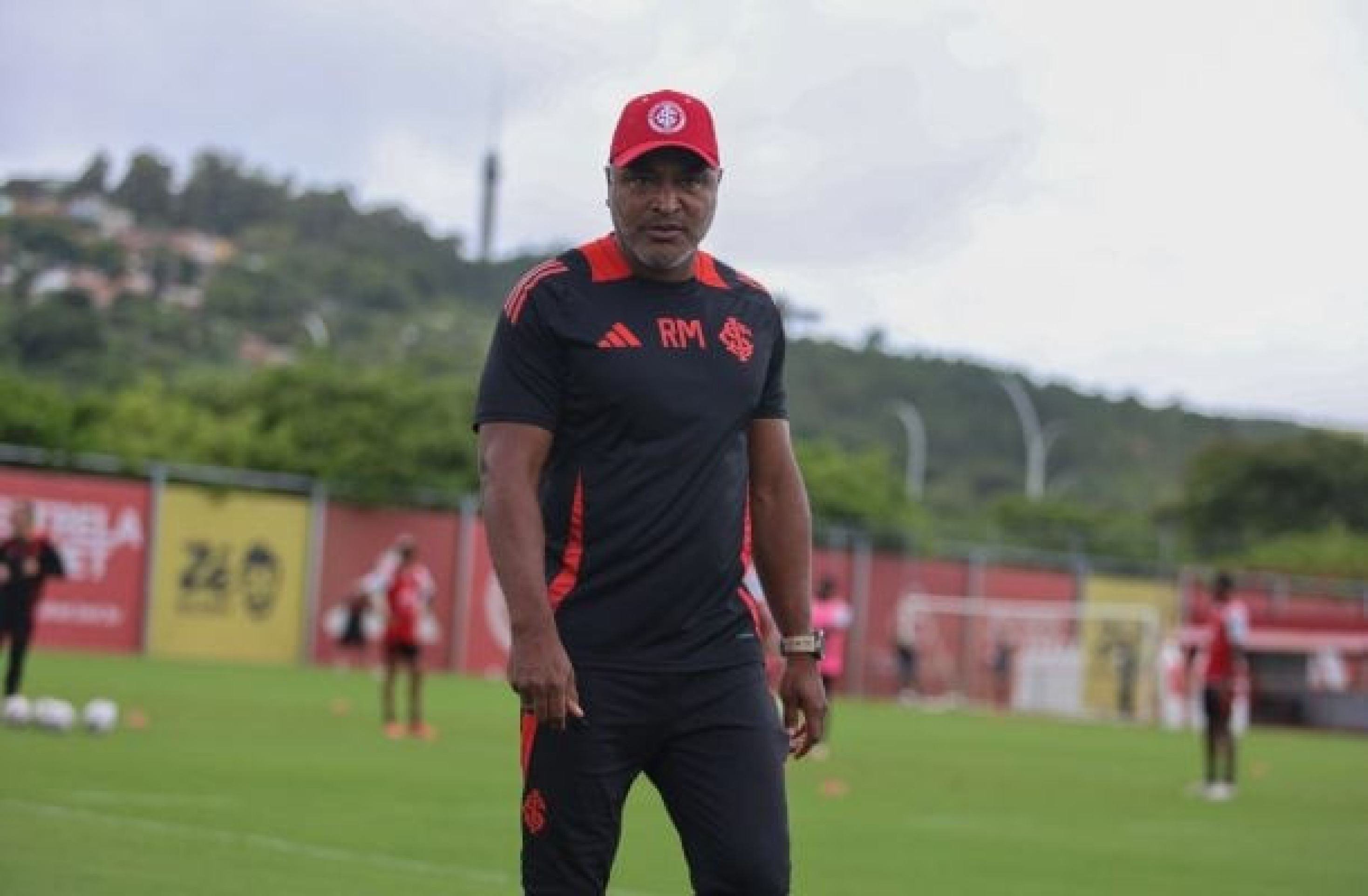 Inter pode ter formação inédita para encarar o Flamengo