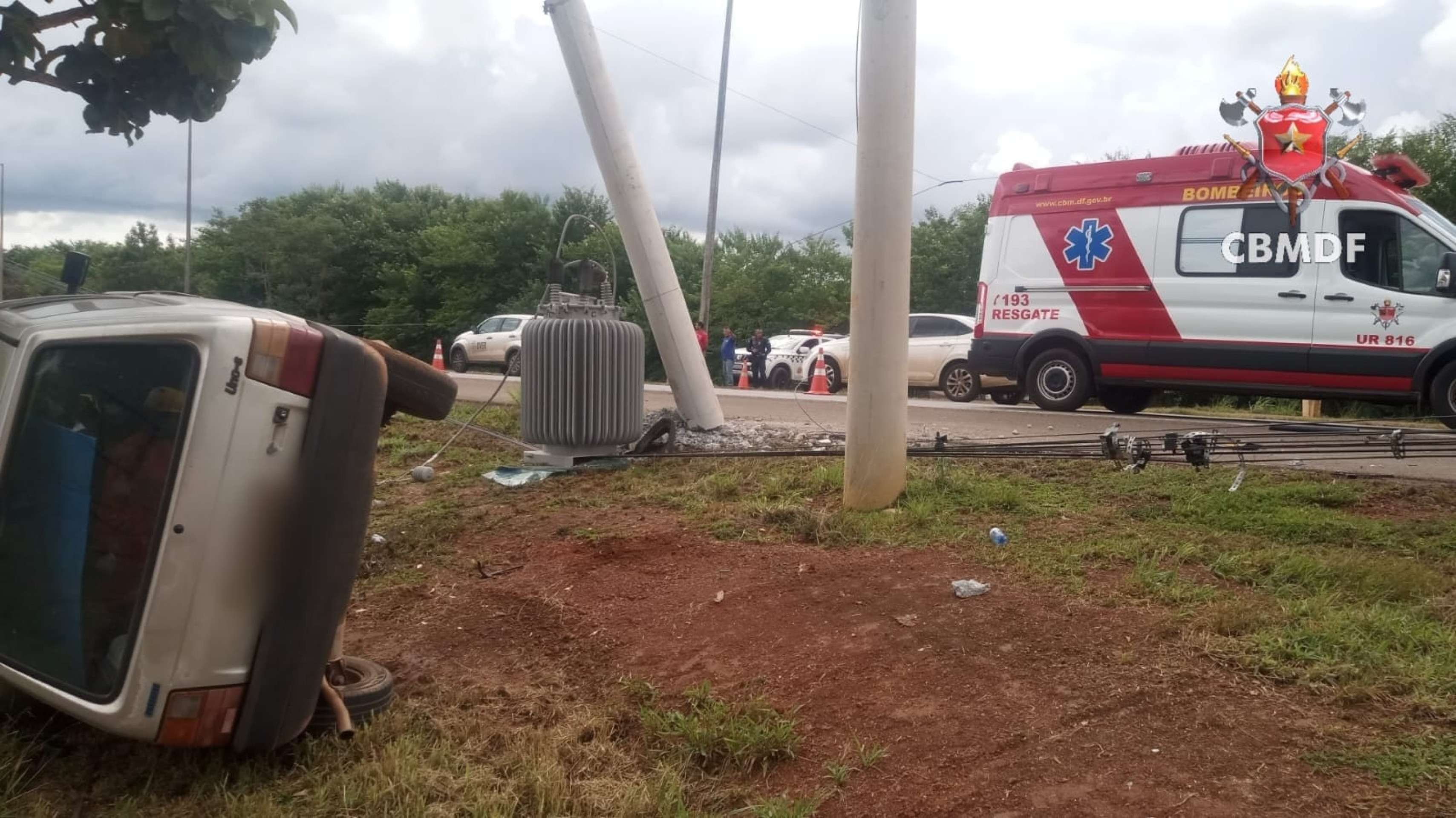Homem morre após capotar veículo em Água Quente