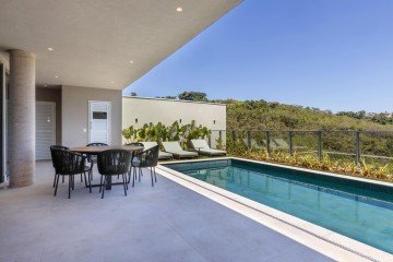 Parece casa, mas é a área externa de um apartamento