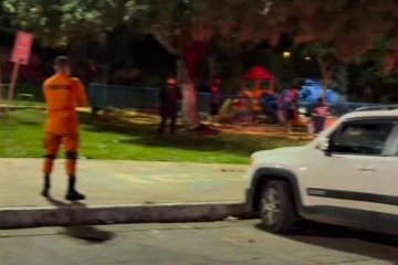 A vítima estava na praça Engenho Velho, quando sofreu os disparos -  (crédito: Fercal na Mídia/Reprodução)