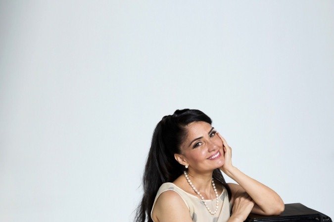 Patricia França vive a funcionária Juliana: 
espaço para as mulheres